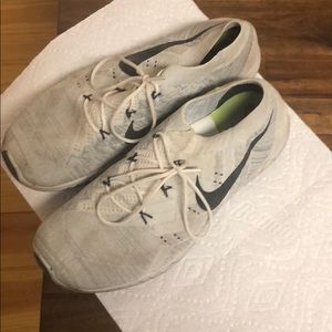 Nike flyknit 3.0 men’s running shoes 10.5